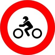 Señal: Entrada prohibida a motocicletas: prohibición de acceso a motocicletas y a vehículos de tres ruedas asimilados a motocicletas