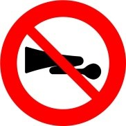 Señal: Advertencias acústicas prohibidas: recuerda la prohibición general de efectuar señales acústicas, salvo para evitar un accidente