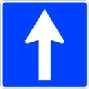 Señal: Calzada de un carril de sentido único: los vehículos deben circular en el sentido de la flecha y está prohibida la circulación en sentido contrario