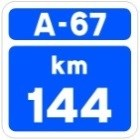 Señal: Hito kilométrico en autopista o autovía: punto kilométrico de la autopista o autovía, cuya identificación aparece en la parte superior