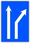 Señal: Bifurcación hacia la derecha en calzada de dos carriles: bifurcación con cambio de dirección en el carril derecho